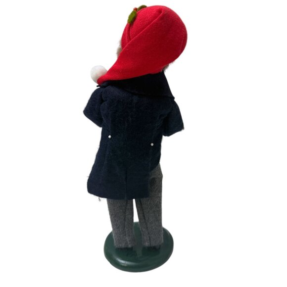 Byer's Choice Carolers Collection Man with Red Hat Christmas Figurine 2003 - Picture 5 of 12